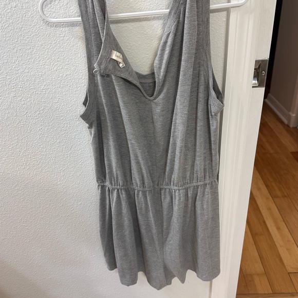 Grey Romper Size L - Picture 2 of 7
